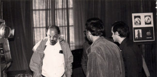 Zdjęcie: Zbigniew Stefański. Allen Ginsberg w Pałacyku T. Zielińskiego w Kielcach, 6 września 1986, Pierwszy z prawej: autor artykułu